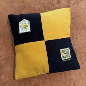 Hufflepuff Harry Potter throw pillow